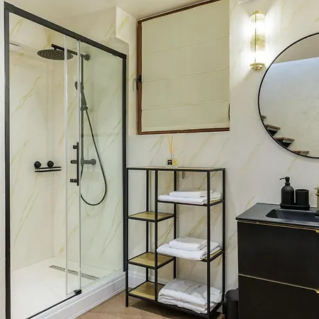 1010 Carol I Premium Apartman *